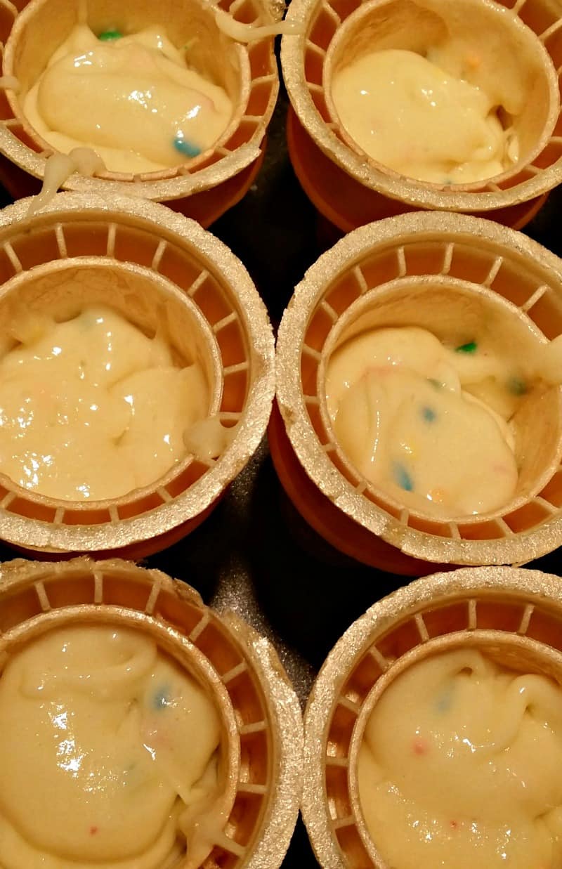 filling-in-the-cupcake-cones